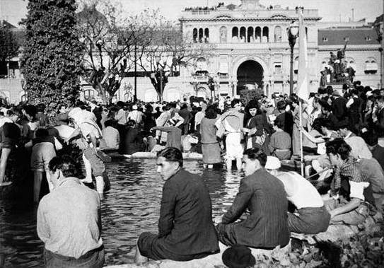 Las Patas en la Fuente - 17 de Octubre de 1945