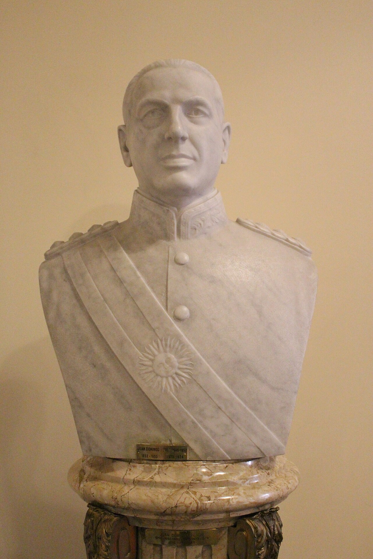 Busto de Juan Domingo Perón