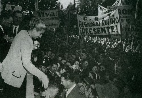 Eva peron presente
